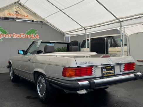 Used 1988 Mercedes-Benz 560 SL image 12
