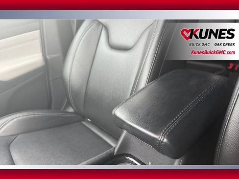 Used 2025 Jeep Compass Limited AWD/4WD image 9