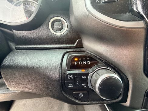 Used 2020 RAM 1500 Big Horn AWD/4WD image 16