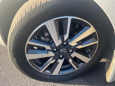 Used 2023 Nissan Versa S w/ S Plus Package image 14