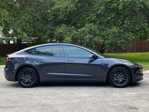 Used 2026 Tesla Model 3 AWD/4WD image 10