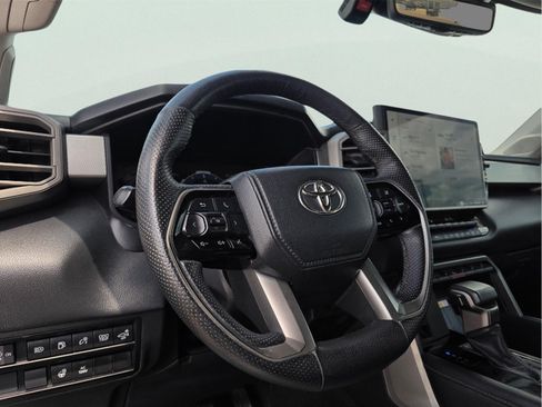 Used 2023 Toyota Tundra Limited AWD/4WD image 11