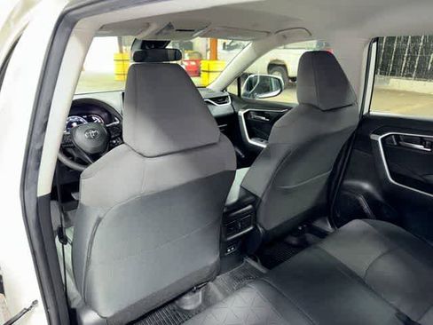 Certified 2024 Toyota RAV4 XLE AWD/4WD image 27