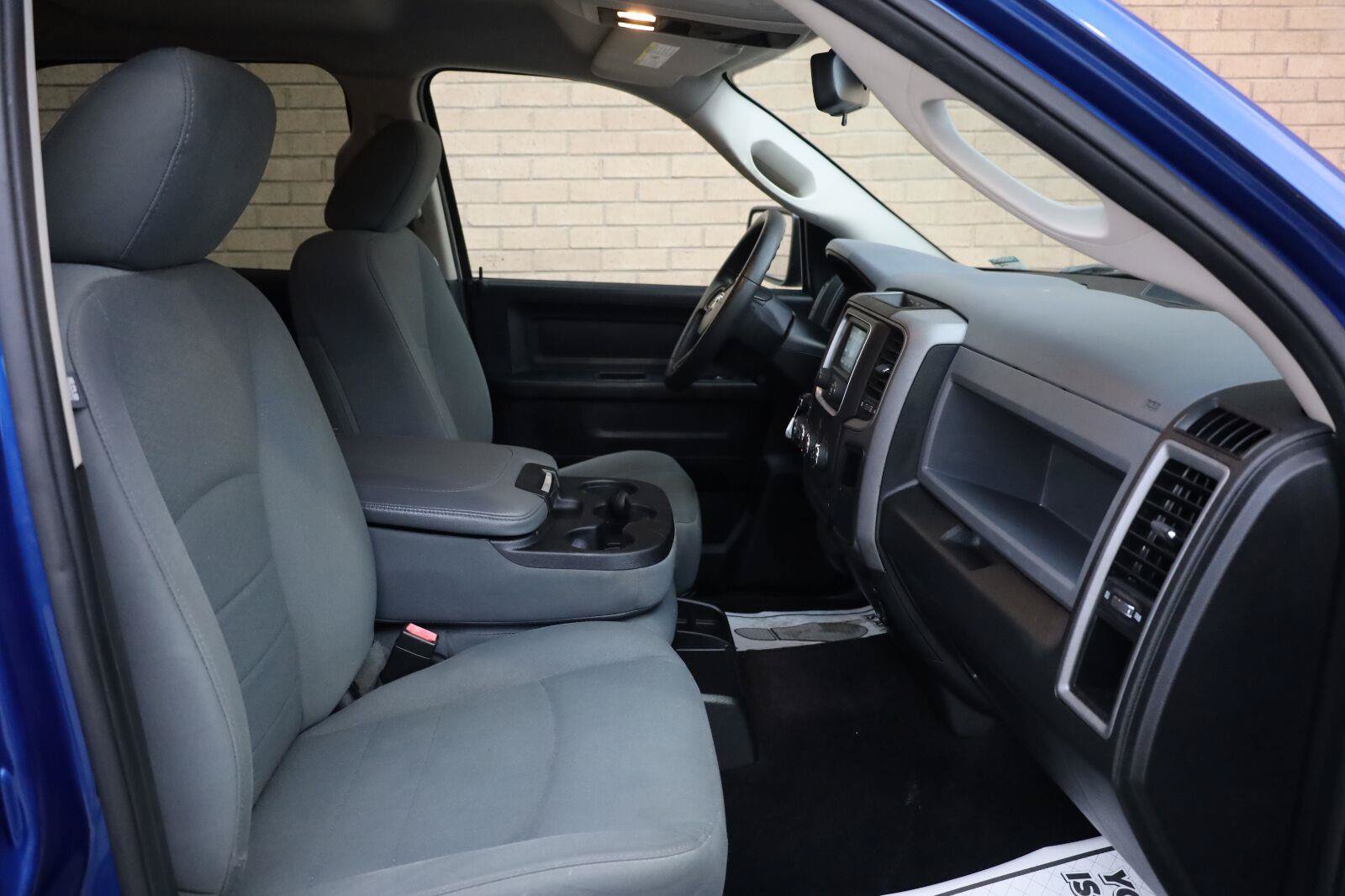 Used 2015 RAM 1500 Express RWD image 25