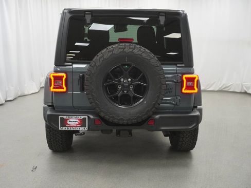 Used 2024 Jeep Wrangler Willys image 14