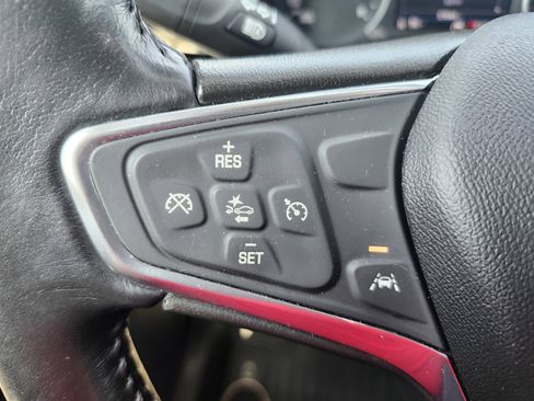 Used 2020 Chevrolet Equinox LT image 14