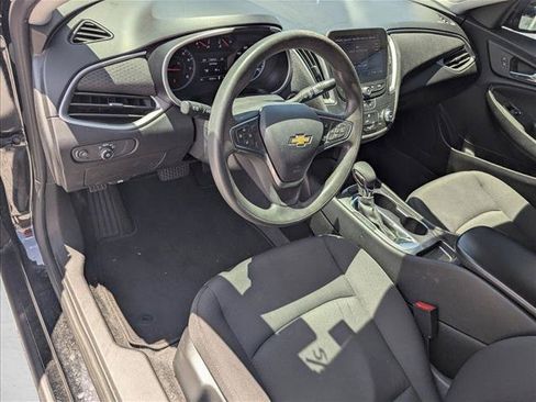 Used 2022 Chevrolet Malibu LS FWD image 5