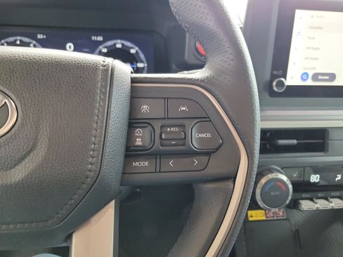 Certified 2025 Toyota 4Runner TRD Off-Road image 20