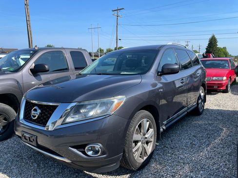 Used 2014 Nissan Pathfinder Platinum w/ Platinum Premium Package AWD/4WD image 1