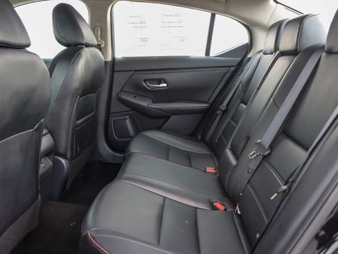 Used 2023 Nissan Sentra SR w/ SR Premium Package image 19