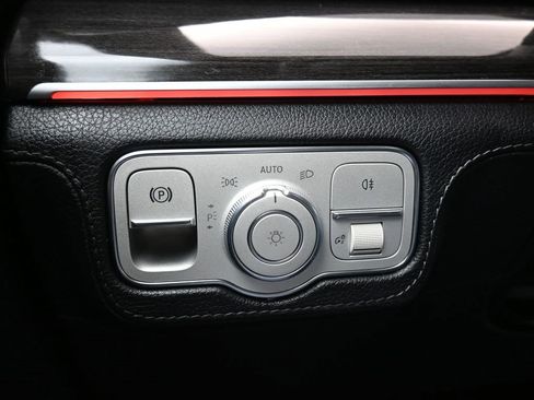 Used 2020 Mercedes-Benz GLE 580 4MATIC image 33