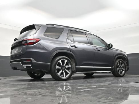 Used 2024 Honda Pilot Elite image 23