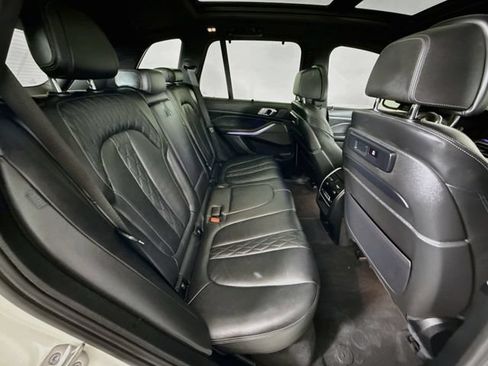 Used 2022 BMW X5 M50i w/ Executive Package AWD/4WD image 29