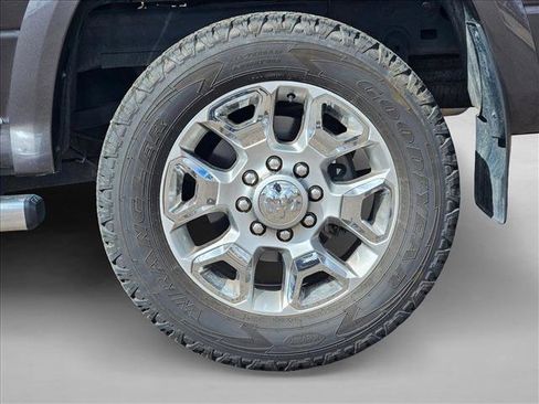 Used 2016 RAM 2500 Limited image 21