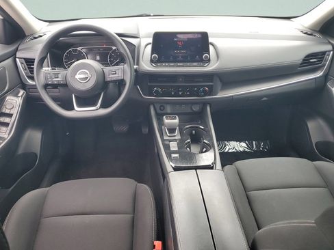 Used 2024 Nissan Rogue S FWD image 13