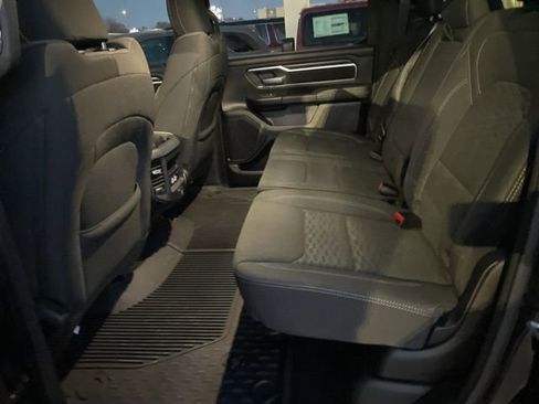 Used 2025 RAM 1500 Big Horn AWD/4WD image 7