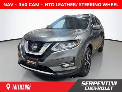 Used 2018 Nissan Rogue SL w/ Premium Package