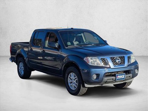 Used 2016 Nissan Frontier SV image 3