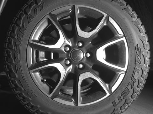 Used 2025 Jeep Compass Trailhawk AWD/4WD image 12