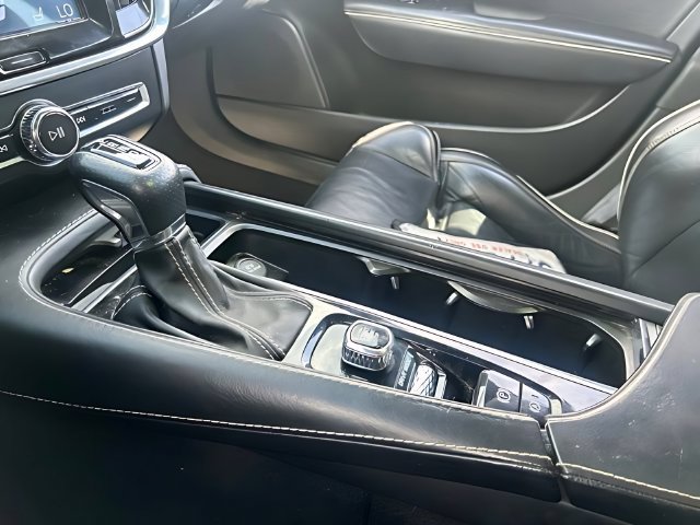 Used 2018 Volvo V90 T6 R-Design AWD/4WD image 24