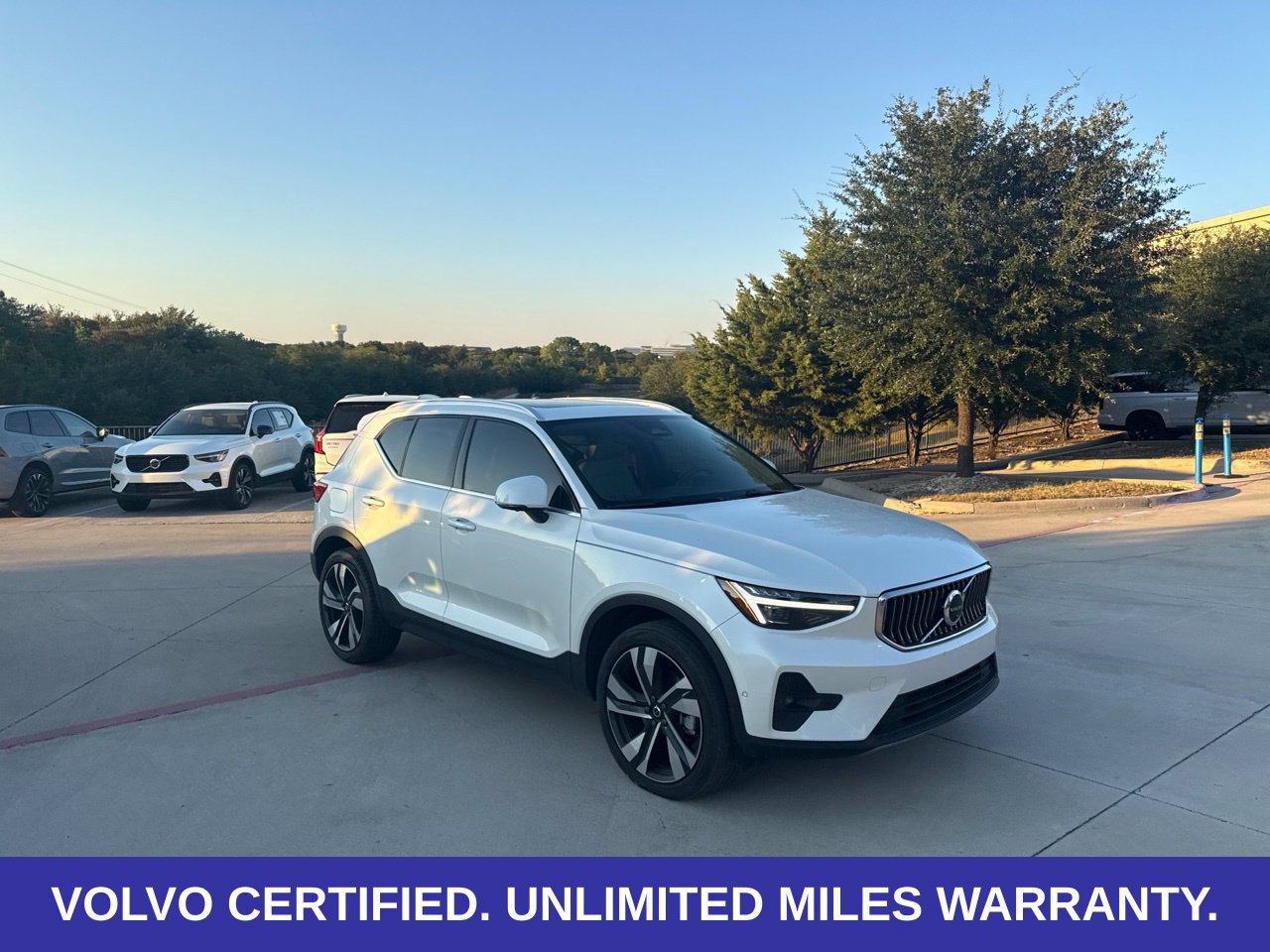 Certified 2024 Volvo XC40 B5 Ultimate w/ Protection Package Premier AWD/4WD image 9