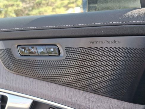 New 2026 Volvo XC90 B6 Ultra w/ Lounge Package image 14