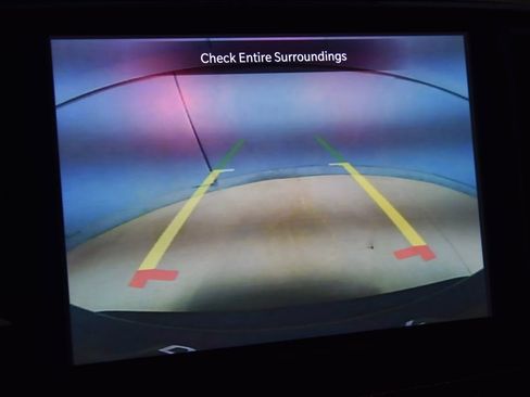 Used 2025 Chrysler Pacifica Limited image 12