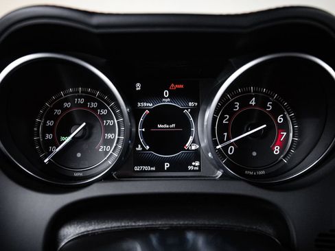 Used 2018 Jaguar F-TYPE R AWD/4WD image 15
