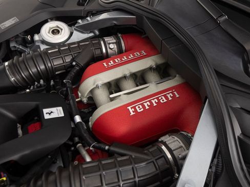 Used 2023 Ferrari Purosangue AWD/4WD image 29