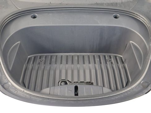 Used 2023 Tesla Model 3 Standard Range image 23