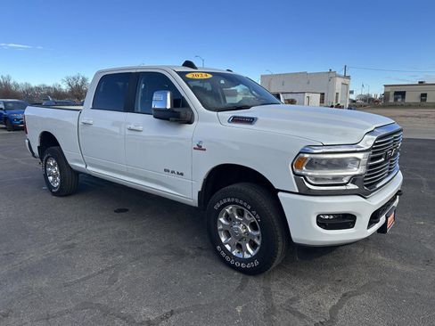 Used 2024 RAM 2500 Laramie w/ Safety Group image 8