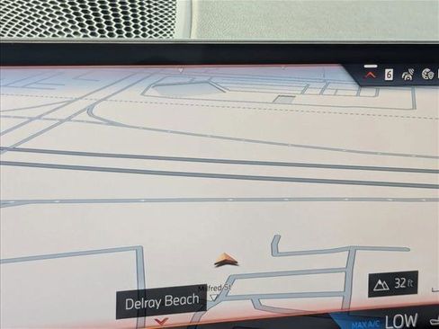 Used 2026 BMW 330i Sedan w/ Premium Package image 13