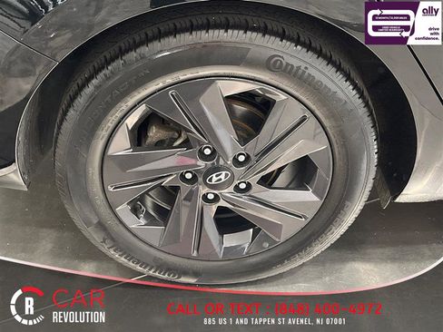 Used 2022 Hyundai Elantra SEL w/ Convenience Package FWD image 48