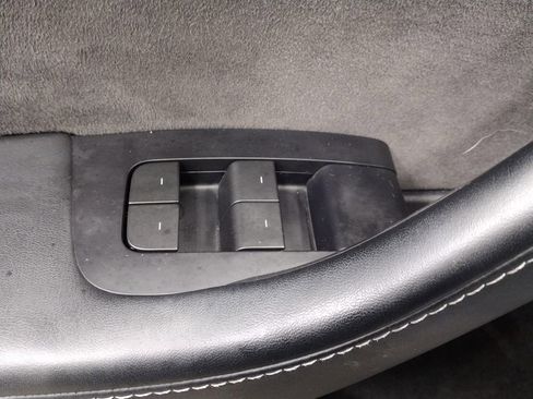 Used 2023 Tesla Model Y Long Range image 19