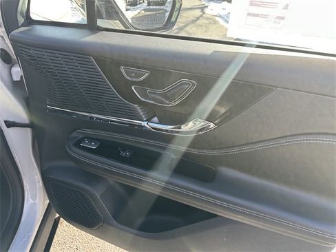 Certified 2022 Lincoln Corsair AWD w/ Equipment Group 101A image 35