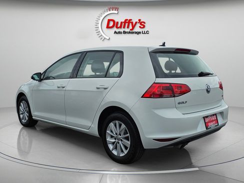 Used 2017 Volkswagen Golf S image 15