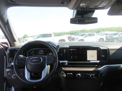 New 2026 GMC Sierra 1500 SLE AWD/4WD image 17
