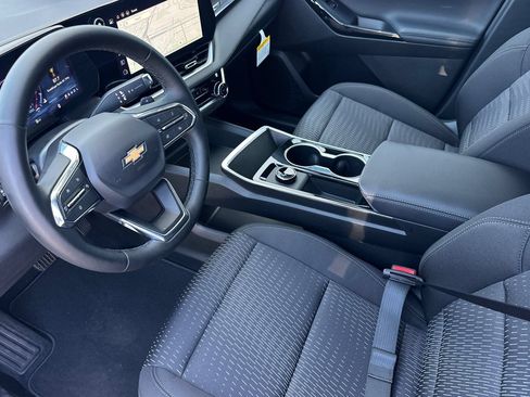 New 2026 Chevrolet Equinox LT w/ Safety and Technology Package FWD image 10