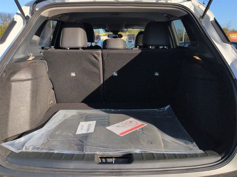 New 2026 Nissan Kicks SR image 17