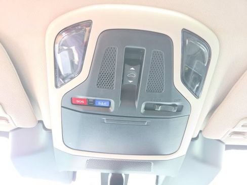 Used 2023 Subaru Outback Premium AWD/4WD image 12