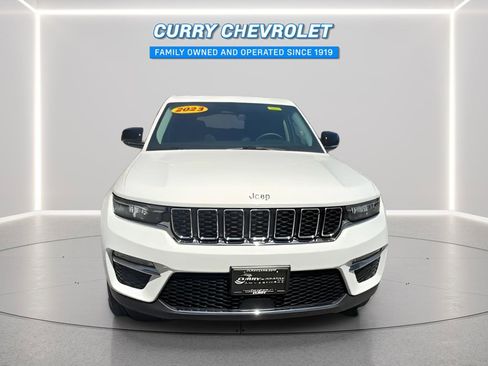 Used 2023 Jeep Grand Cherokee Limited AWD/4WD image 4