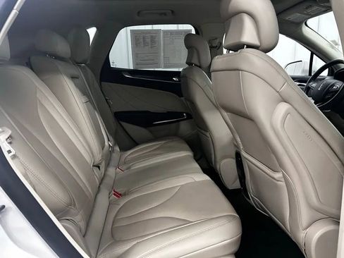Used 2019 Lincoln MKC Reserve w/ MKC Climate Package image 22
