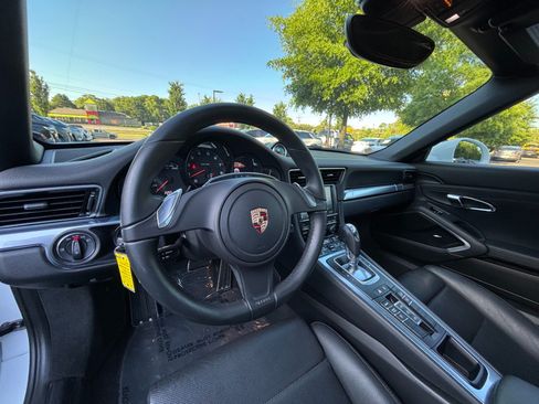 Used 2014 Porsche 911 Carrera 4 AWD/4WD image 28