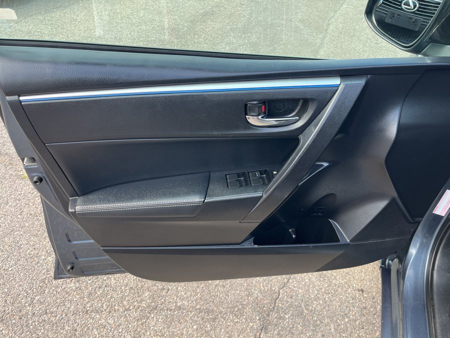 Used 2016 Toyota Corolla S FWD image 9