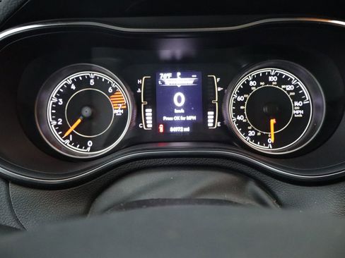 Used 2020 Jeep Cherokee Latitude image 19