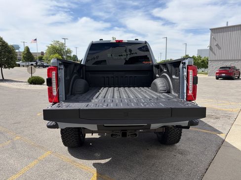 New 2026 Ford F250 Lariat w/ Black Appearance Package AWD/4WD image 18