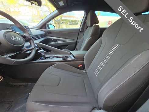 Certified 2025 Hyundai Elantra Sport FWD image 15