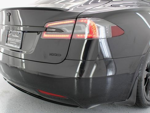 Used 2017 Tesla Model S 75D image 23