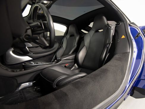 Used 2020 McLaren GT image 26