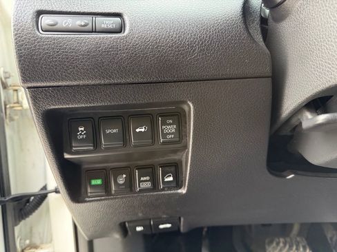 Used 2015 Nissan Rogue SL w/ SL Premium Package image 29